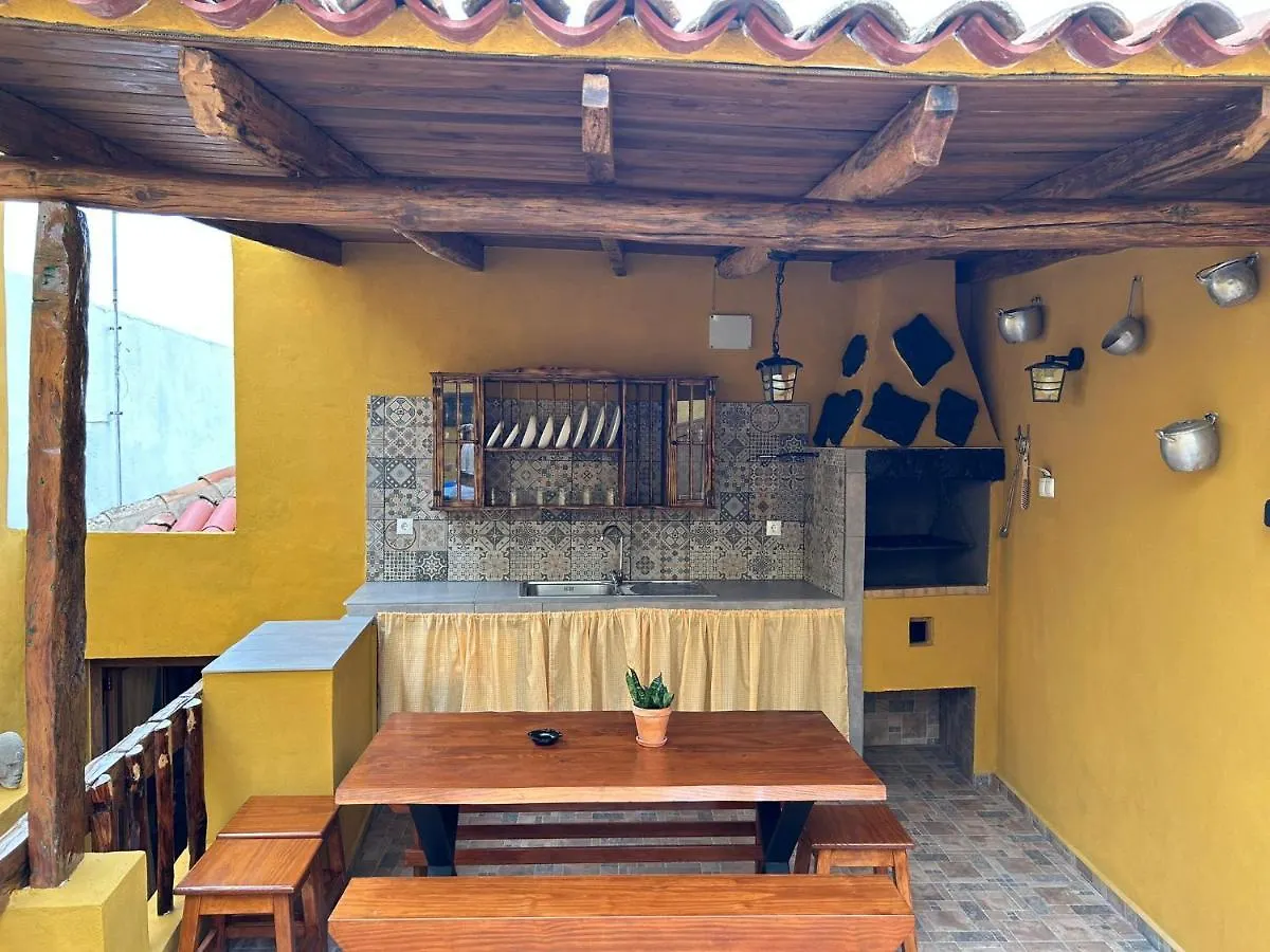 Tradicional Casa Canaria Con Piscina Y Vistas Al Teide Icod De Los Vinos Spain